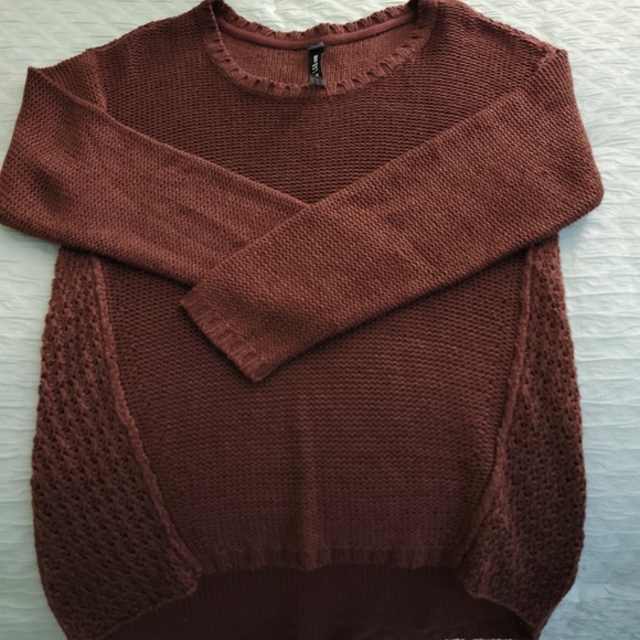 Design Lab pullover sweater - Picture 6 of 12